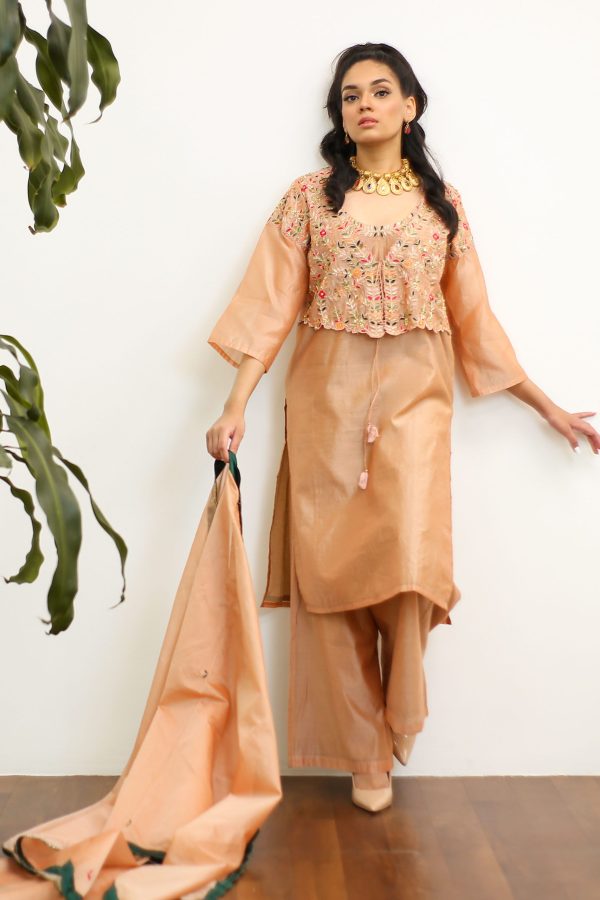 Aari Kurta Set